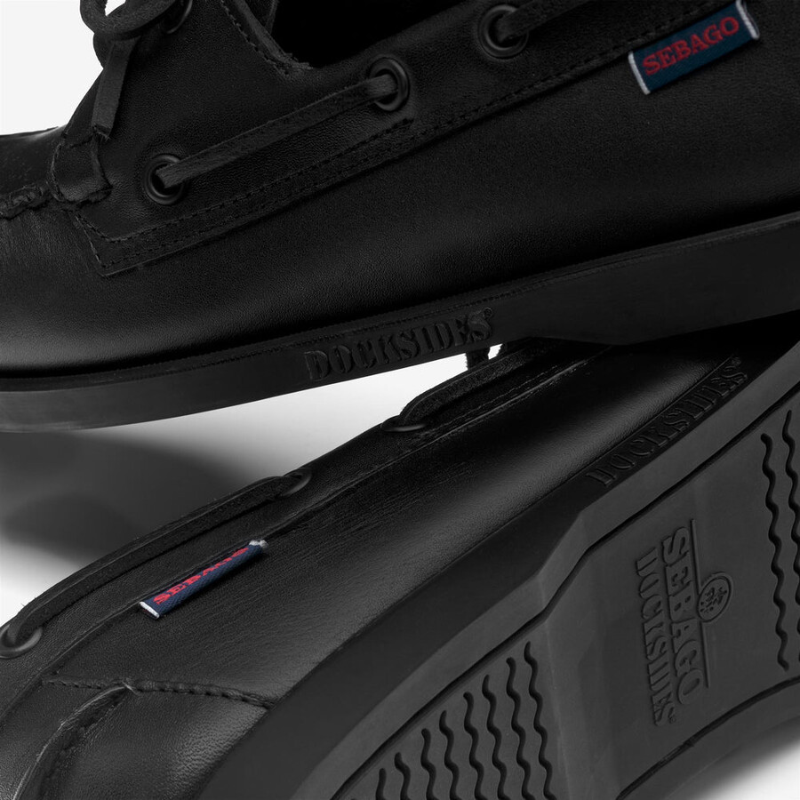 docksides portland total black
